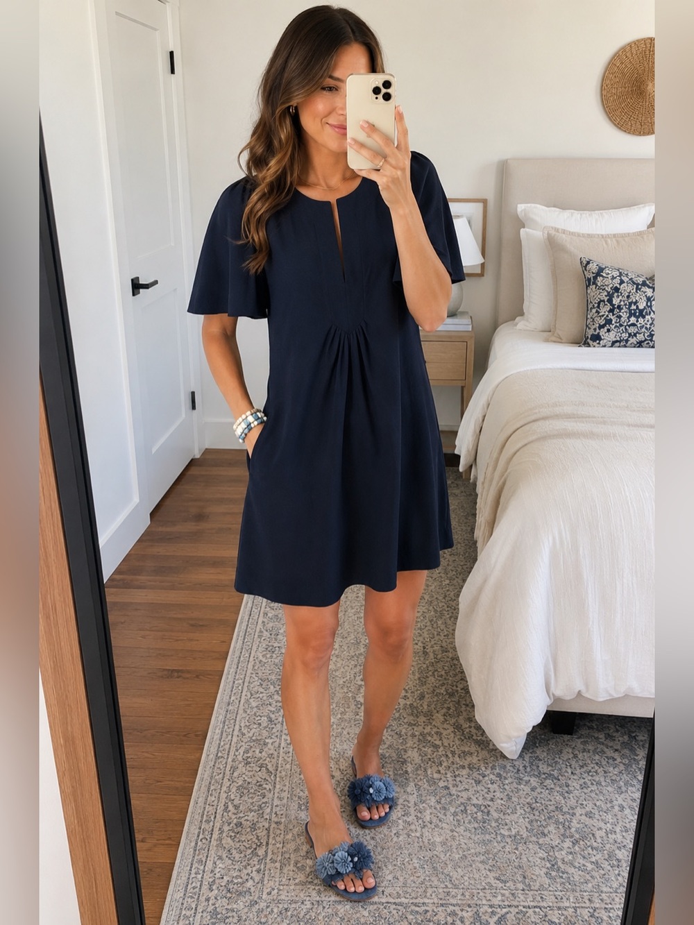 Pomander Place Finley Flutter Sleeve Dress In Deep Navy Size M